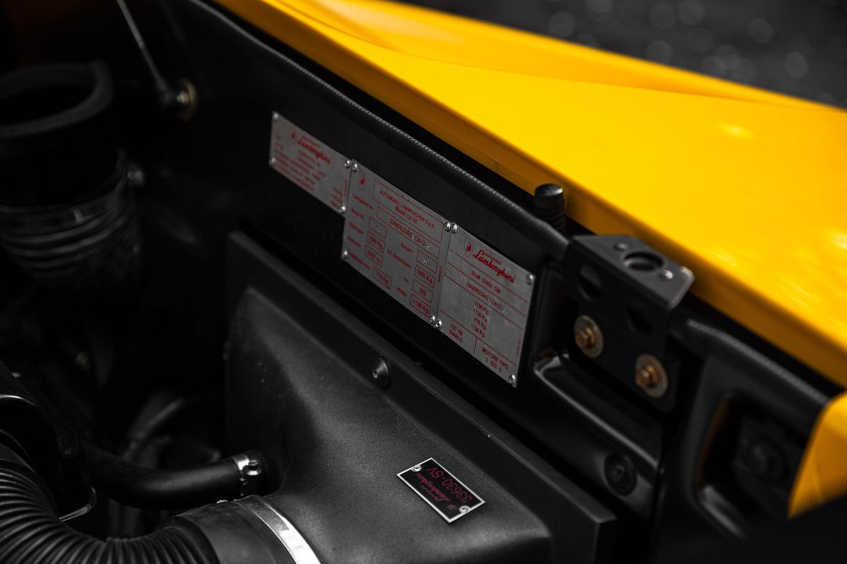 1997 Lamborghini Diablo SV