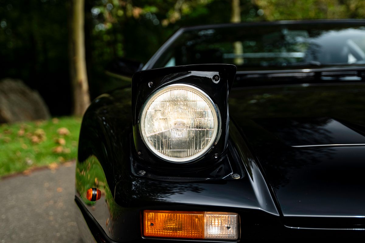 1992 De Tomaso Pantera 90 Si