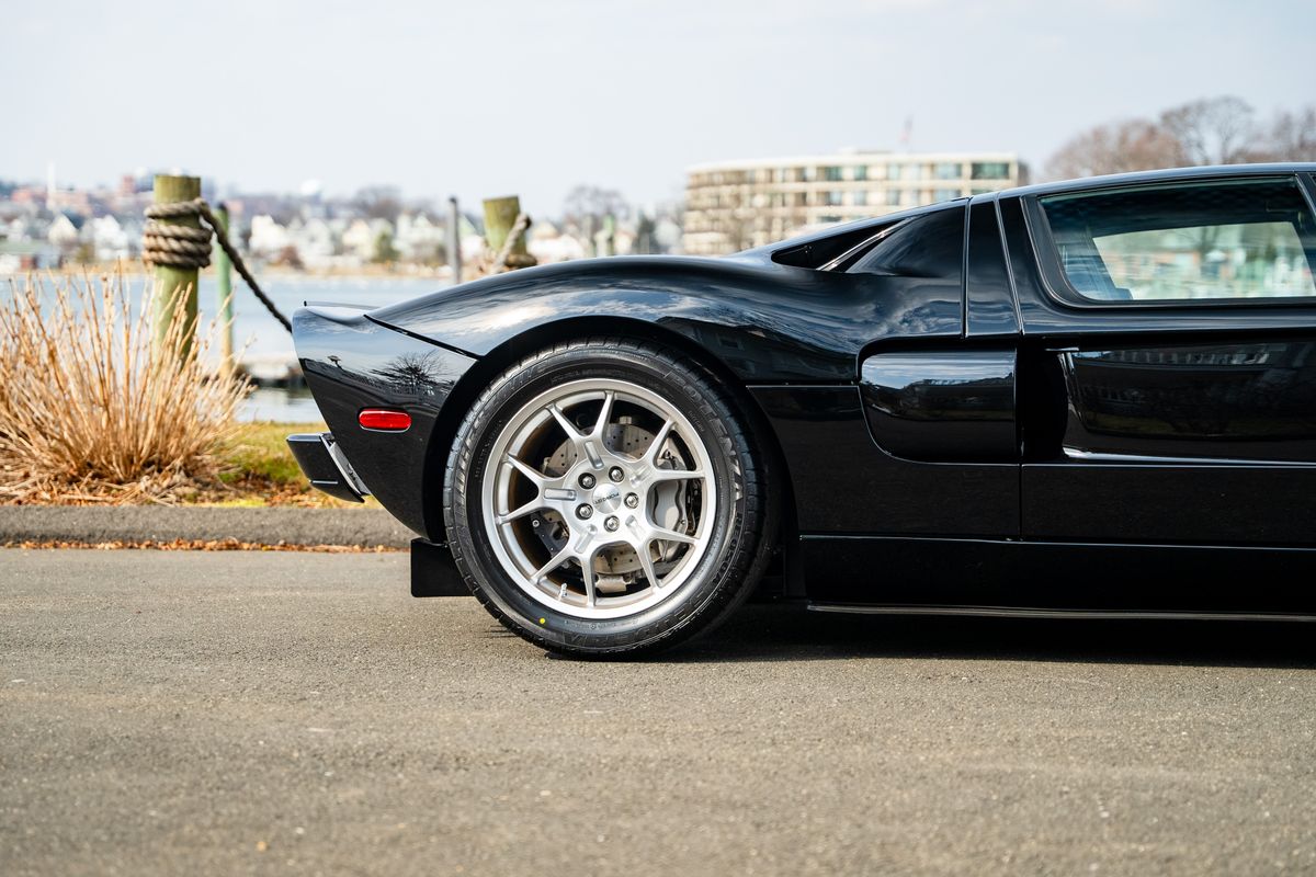 2005 Ford GT