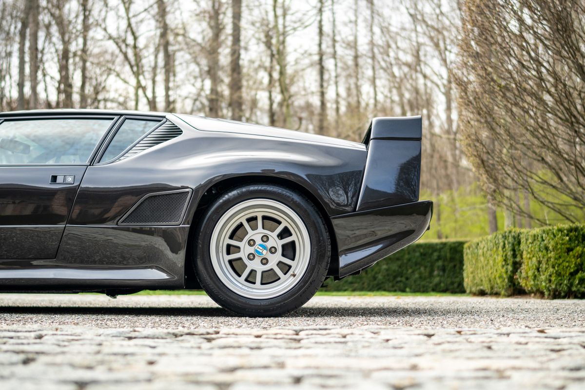 1991 De Tomaso Pantera 90 Si