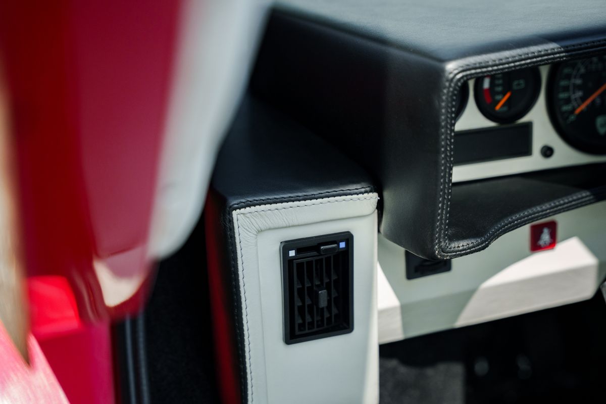 1989 Lamborghini Countach 25th Anniversary "Downdraft"