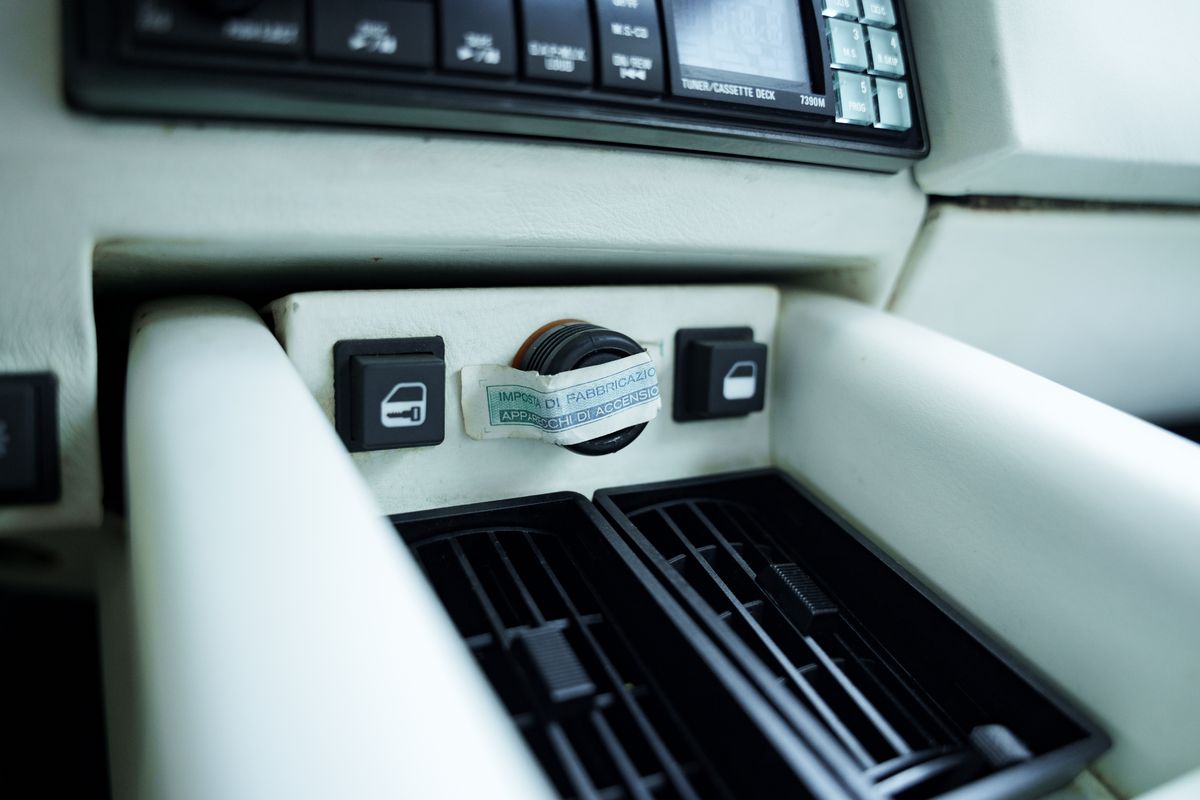 1989 Lamborghini Countach 25th Anniversary "Downdraft"