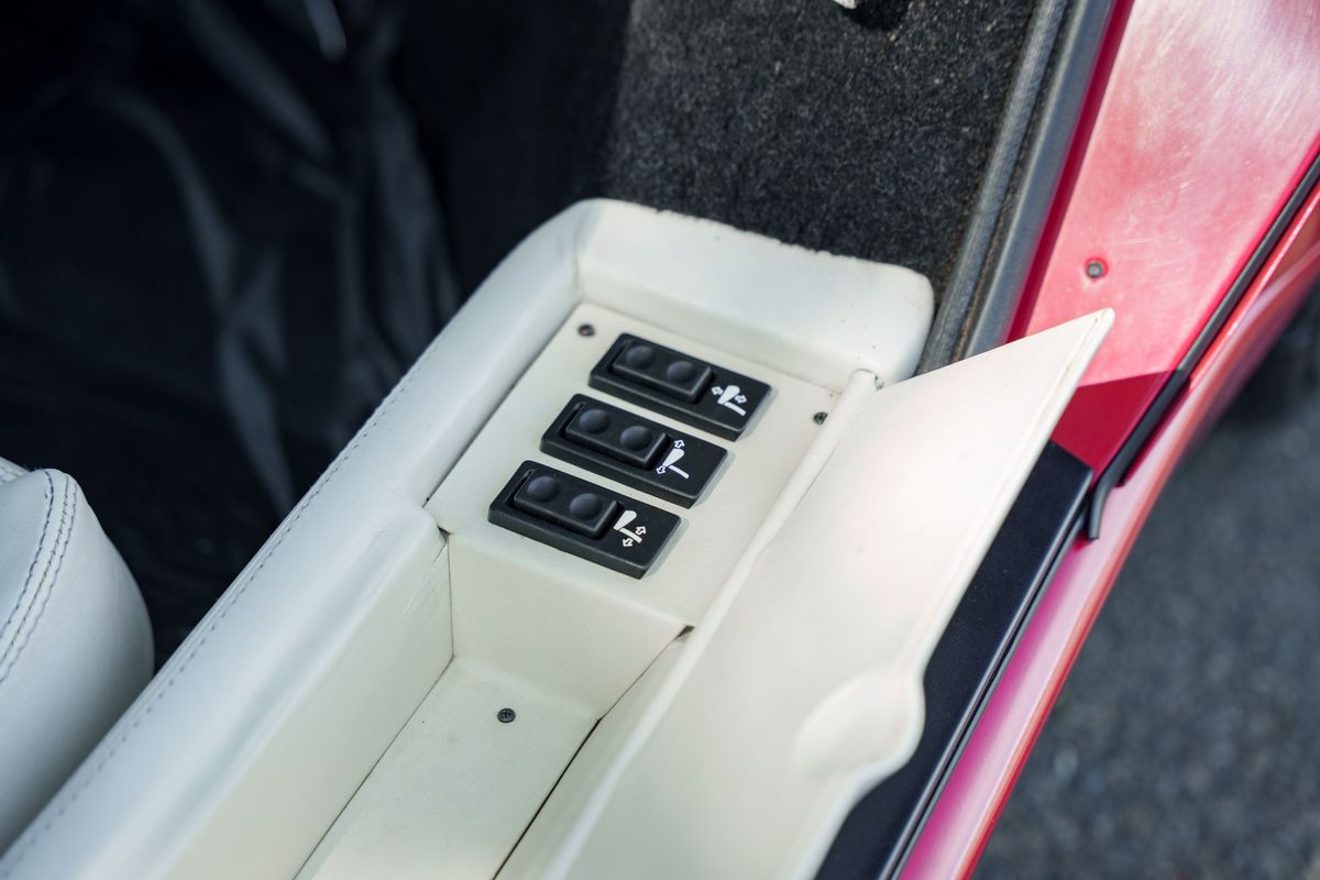 1989 Lamborghini Countach 25th Anniversary "Downdraft"