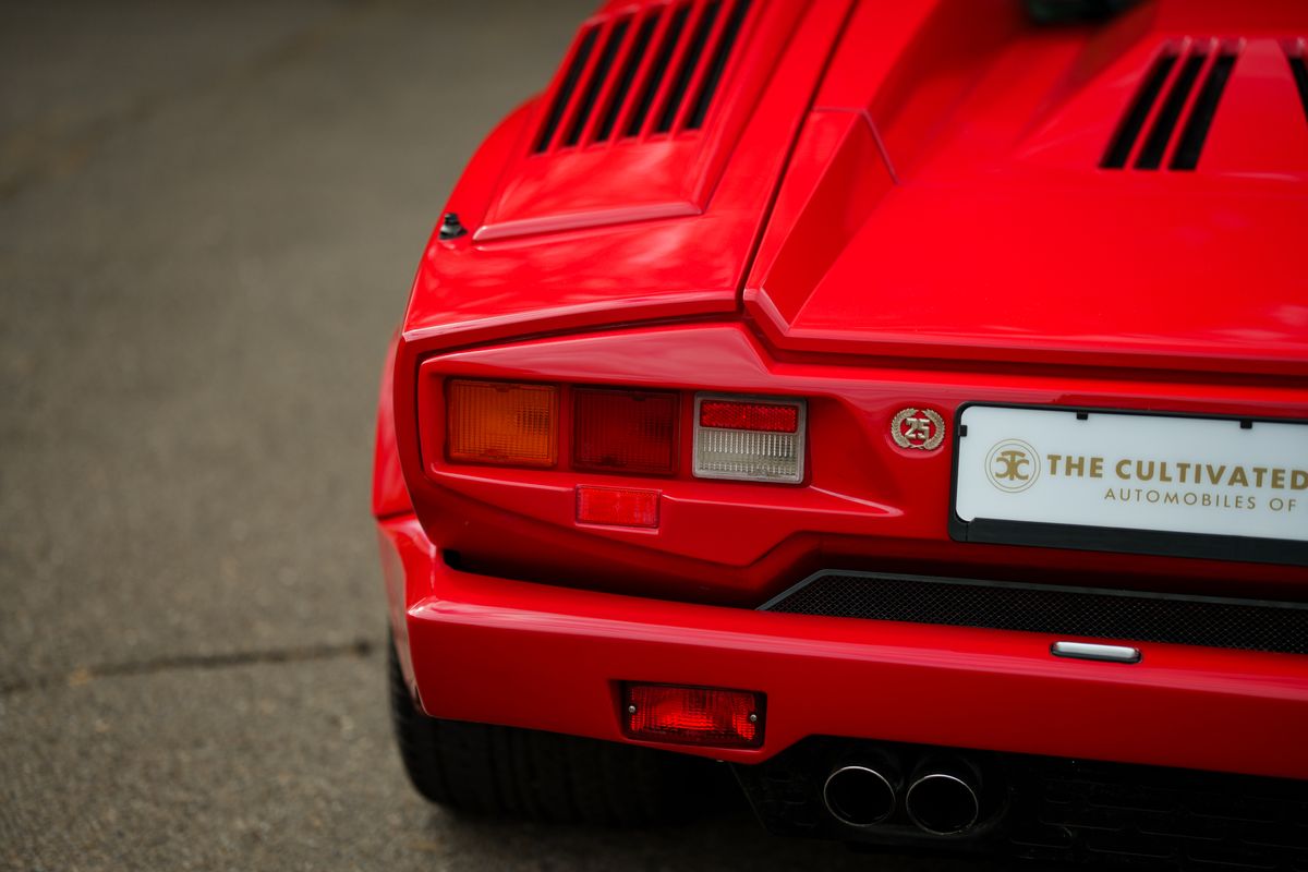 1989 Lamborghini Countach 25th Anniversary "Downdraft"