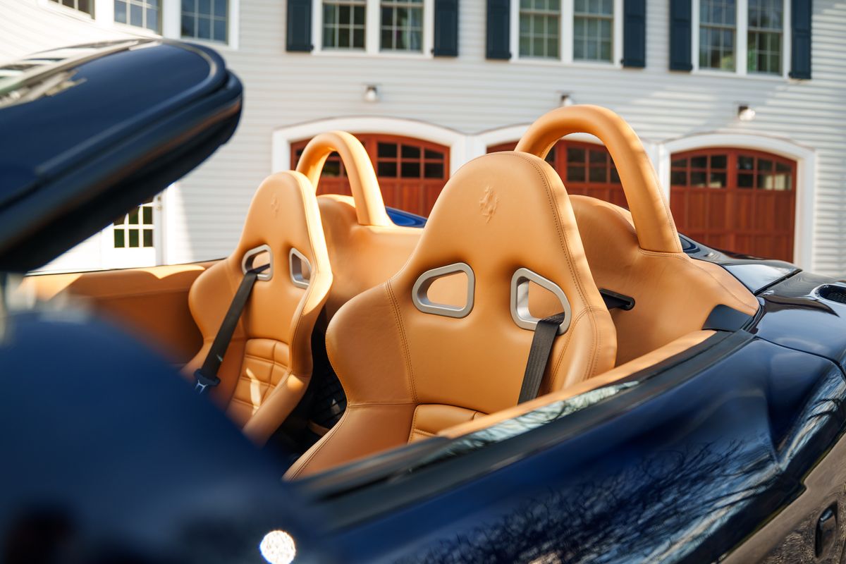 2001 Ferrari 550 Barchetta Pininfarina