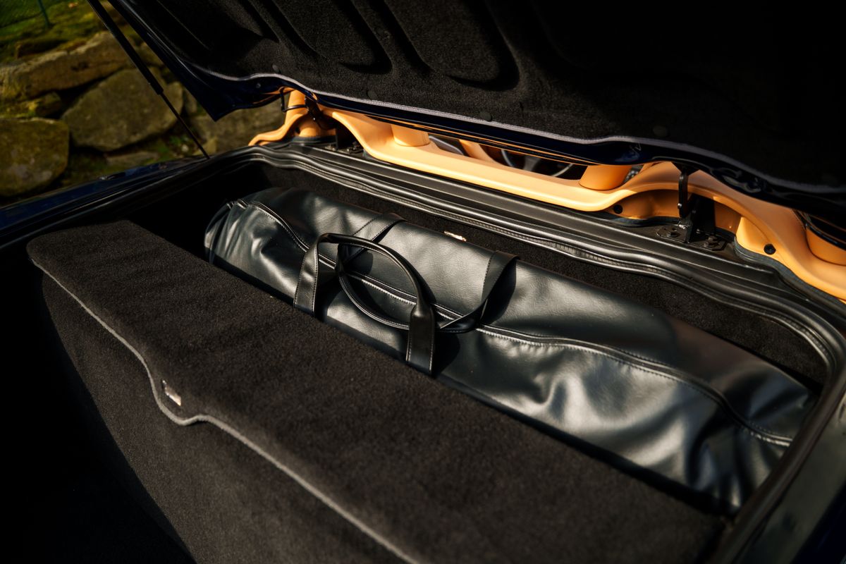 2001 Ferrari 550 Barchetta Pininfarina