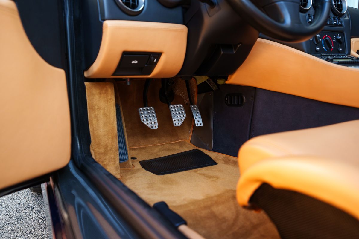 2001 Ferrari 550 Barchetta Pininfarina