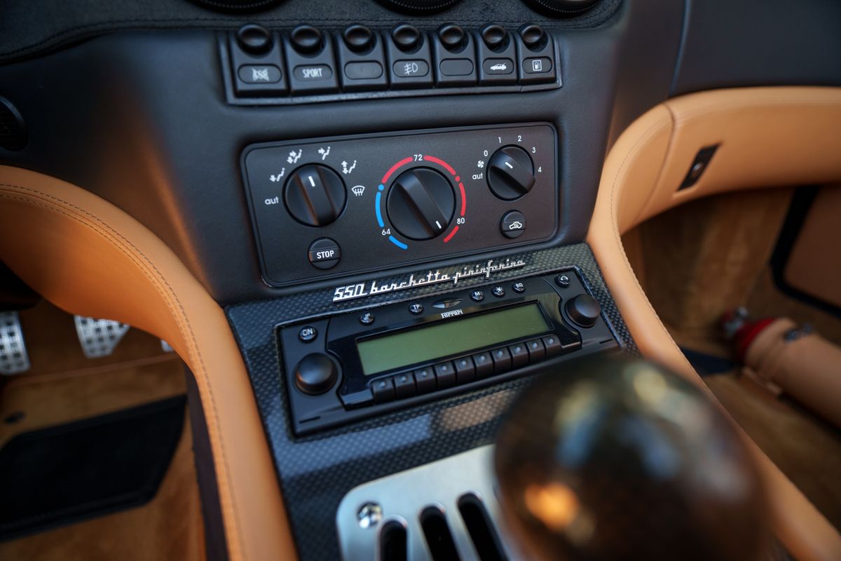 2001 Ferrari 550 Barchetta Pininfarina