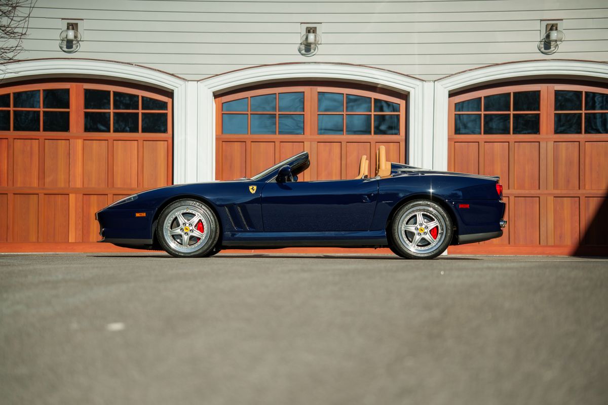 2001 Ferrari 550 Barchetta Pininfarina