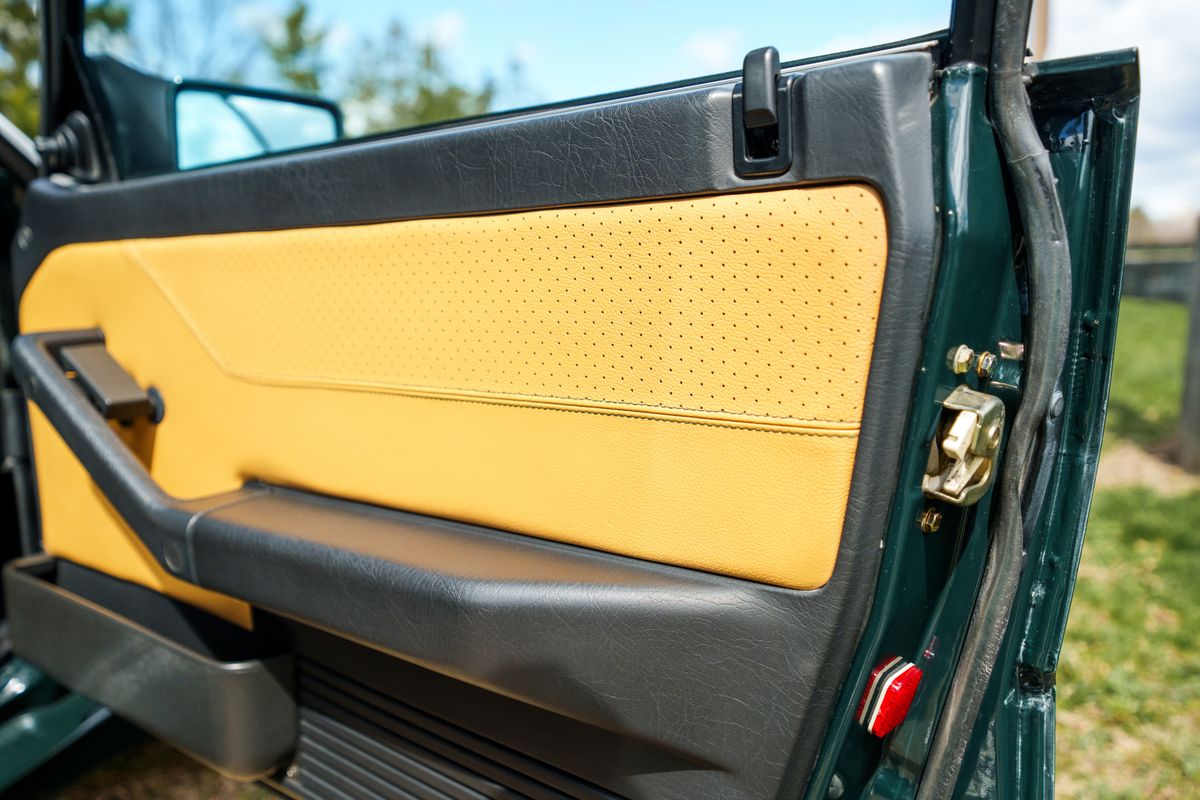 1992 Lancia Delta HF Integrale 8V Evoluzione "Serie Speciale"