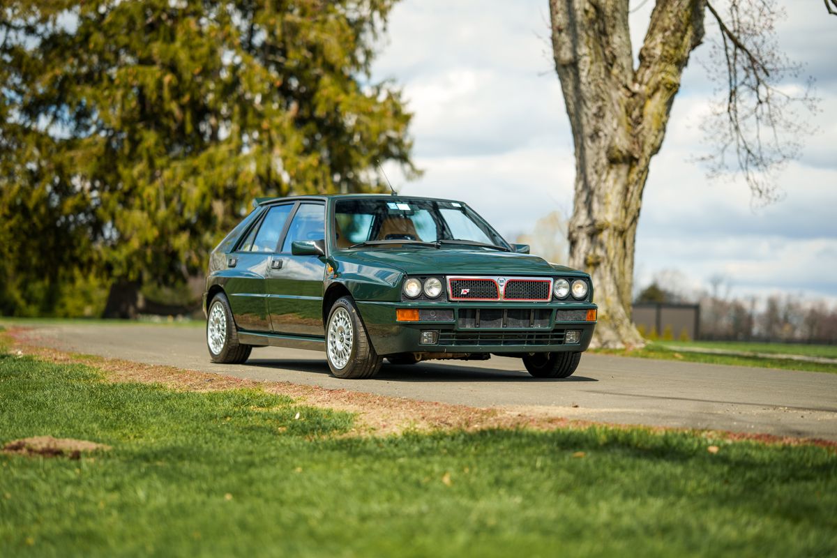 1992 Lancia Delta HF Integrale 8V Evoluzione "Serie Speciale"