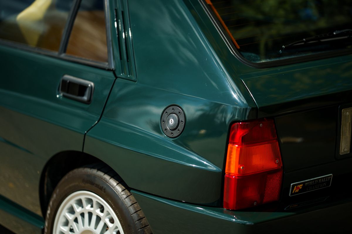 1992 Lancia Delta HF Integrale 8V Evoluzione "Serie Speciale"