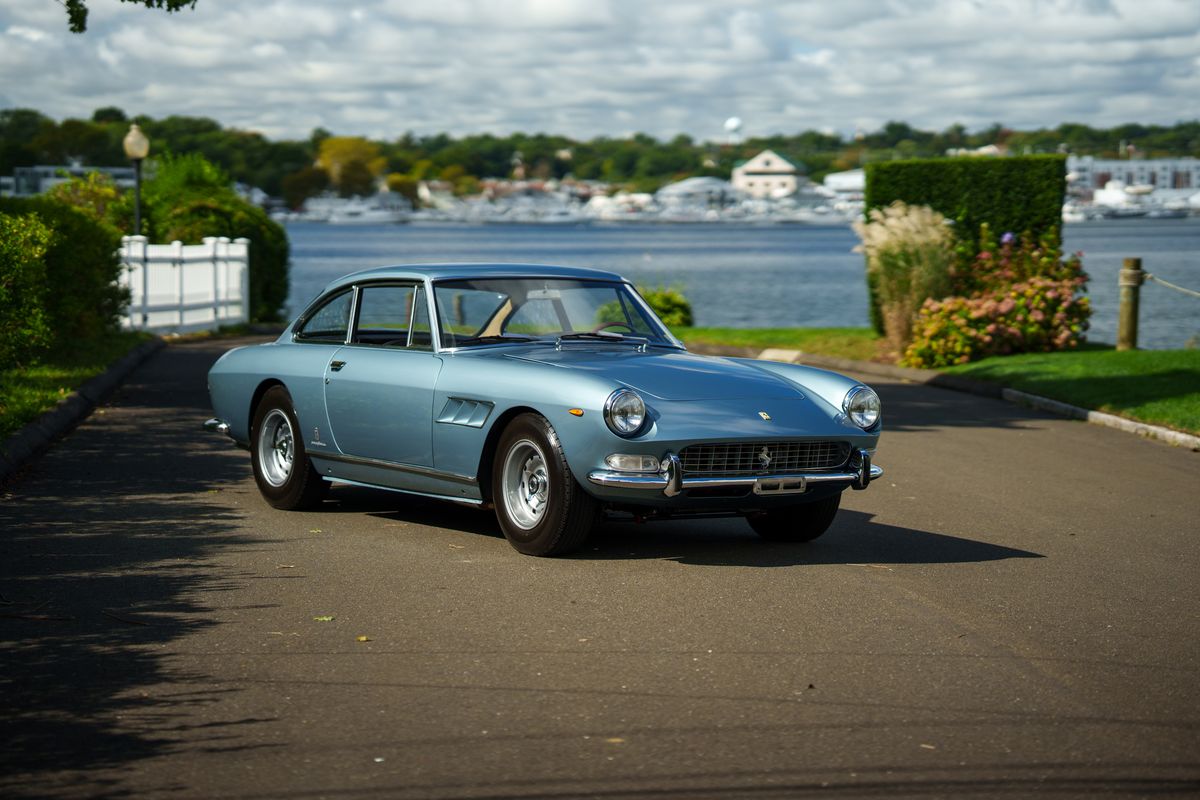 1967 Ferrari 330 GT 2+2