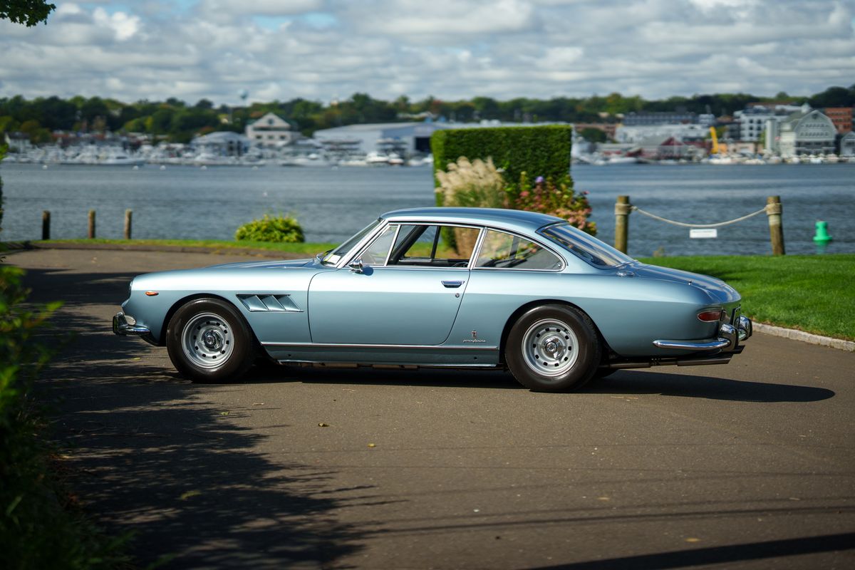 1967 Ferrari 330 GT 2+2