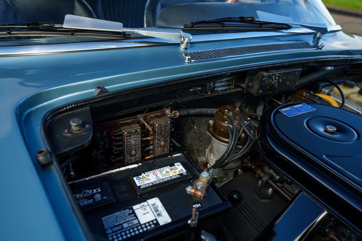 1967 Ferrari 330 GT 2+2