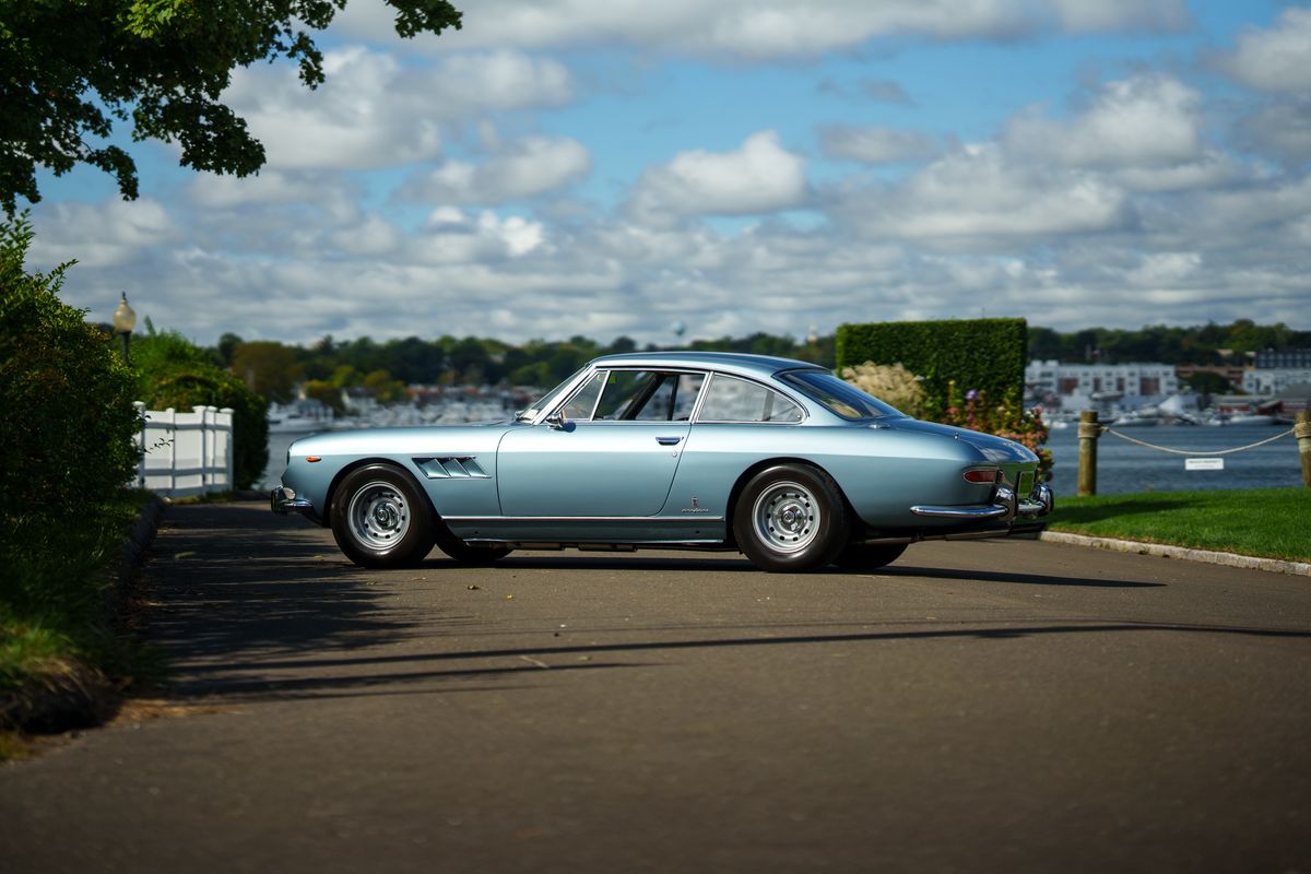 1967 Ferrari 330 GT 2+2