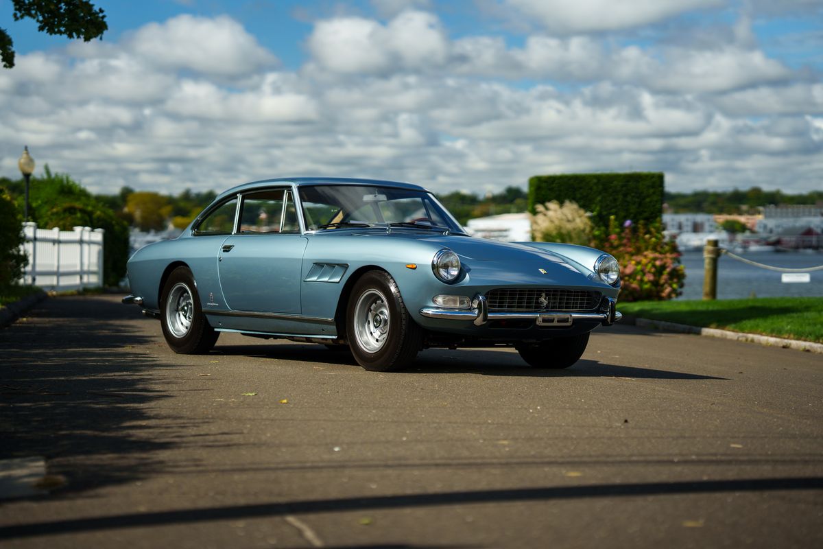 1967 Ferrari 330 GT 2+2