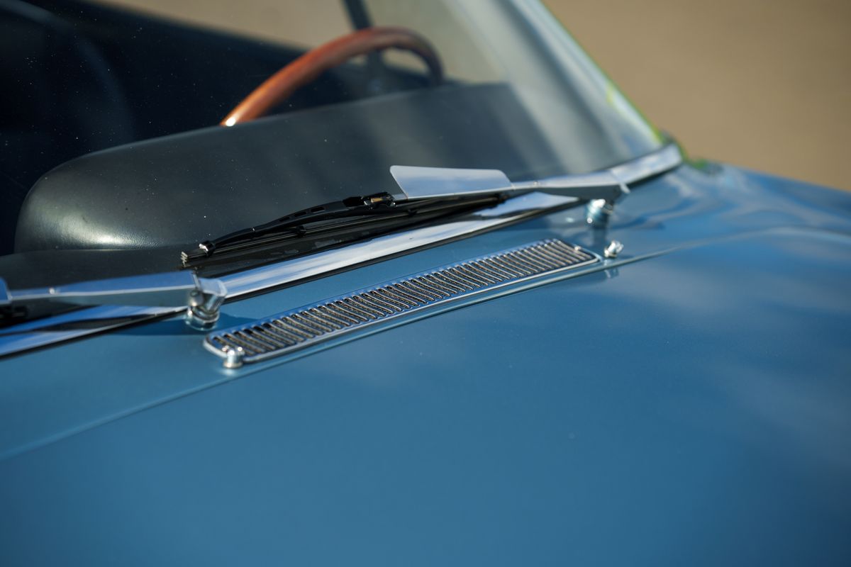 1967 Ferrari 330 GT 2+2
