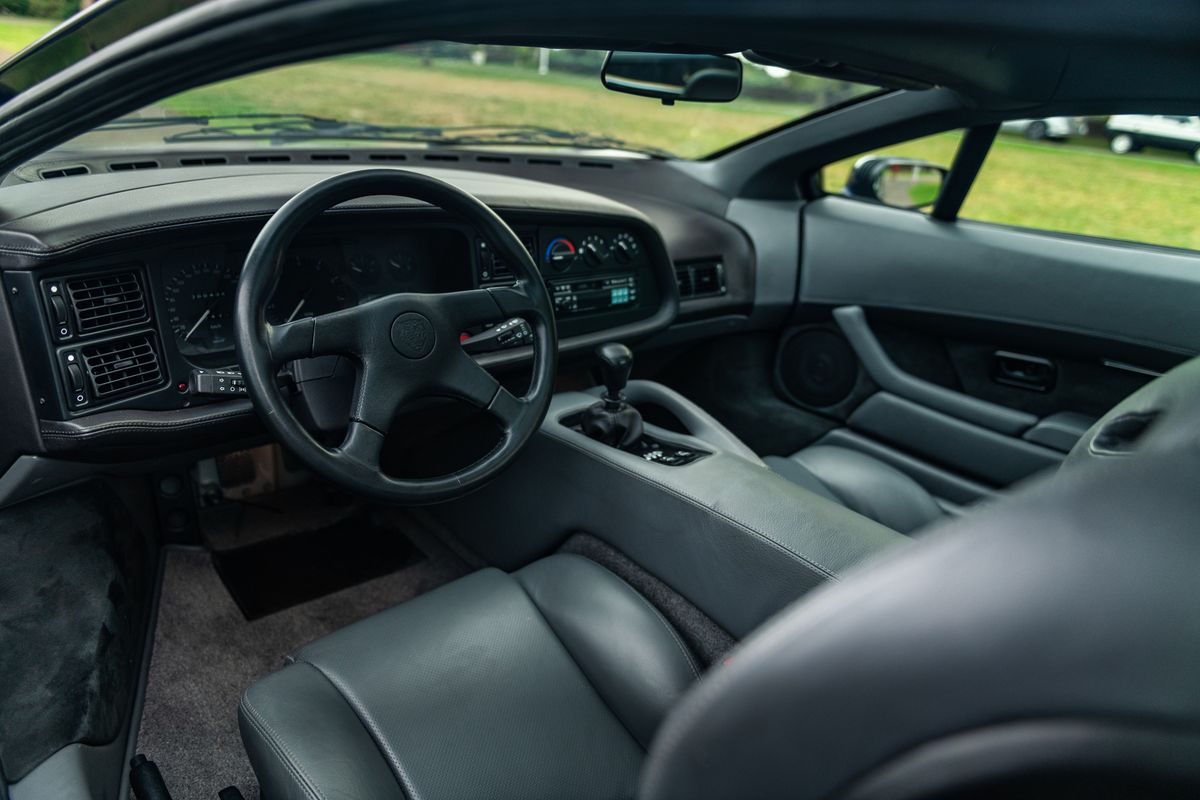 1993 Jaguar XJ220