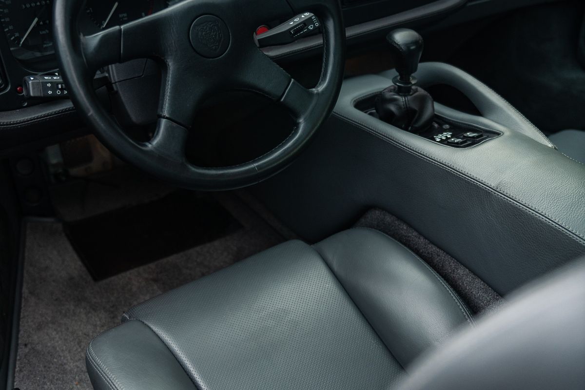 1993 Jaguar XJ220