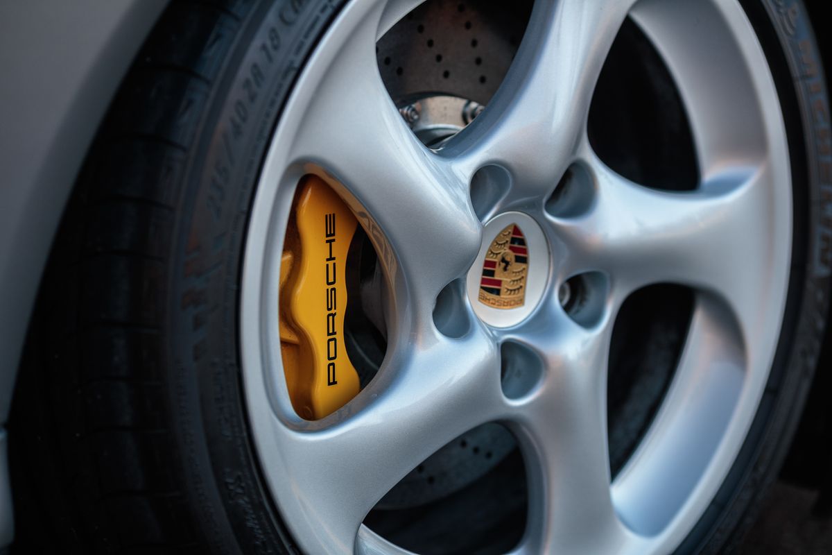 2002 Porsche 911 GT2