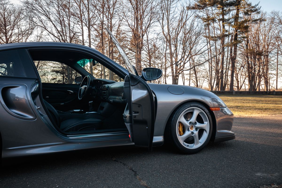 2002 Porsche 911 GT2
