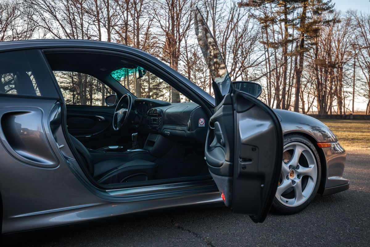 2002 Porsche 911 GT2