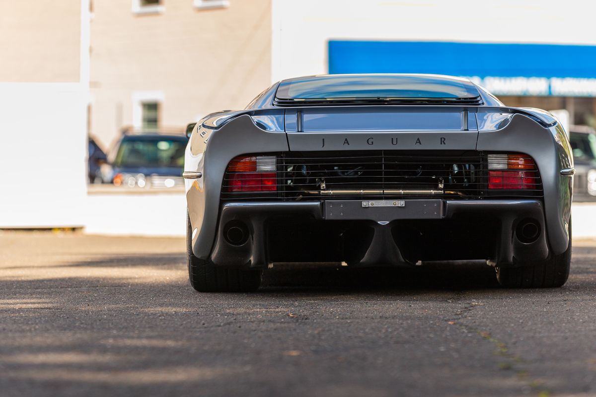 1993 Jaguar XJ220