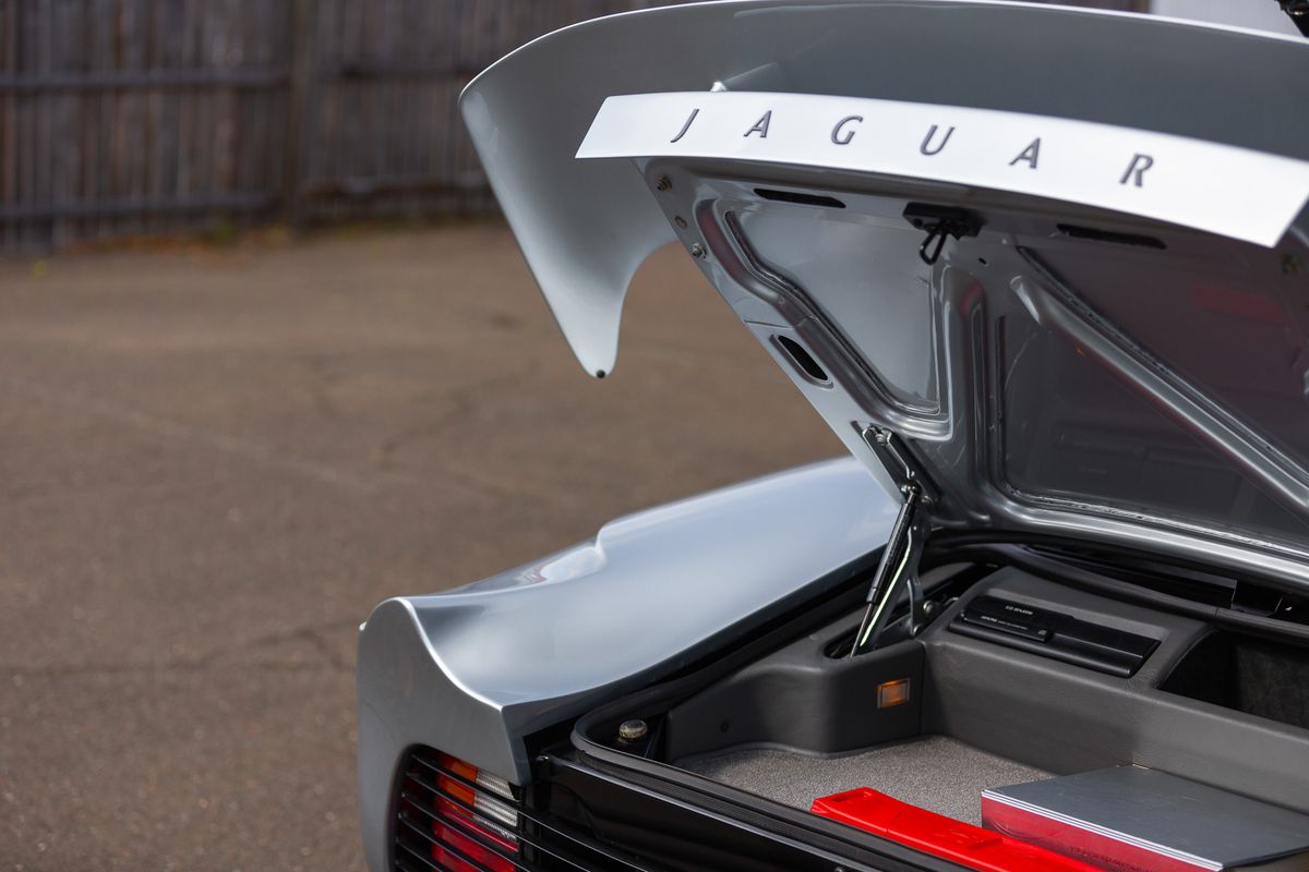 1993 Jaguar XJ220