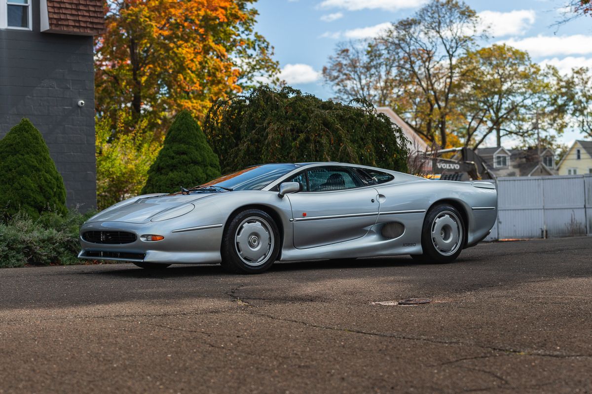 1993 Jaguar XJ220
