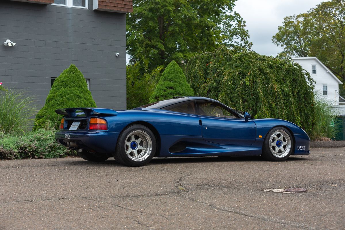 1991 Jaguar XJR-15