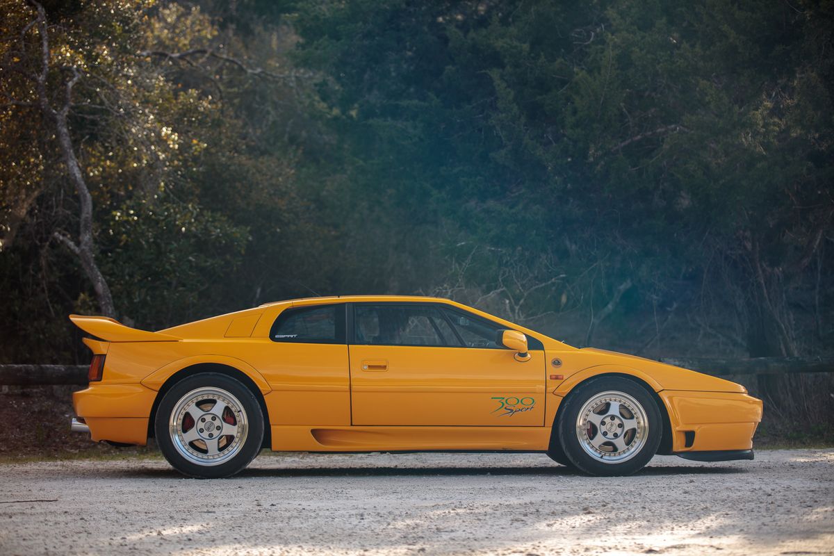 1994 Lotus Esprit Sport 300