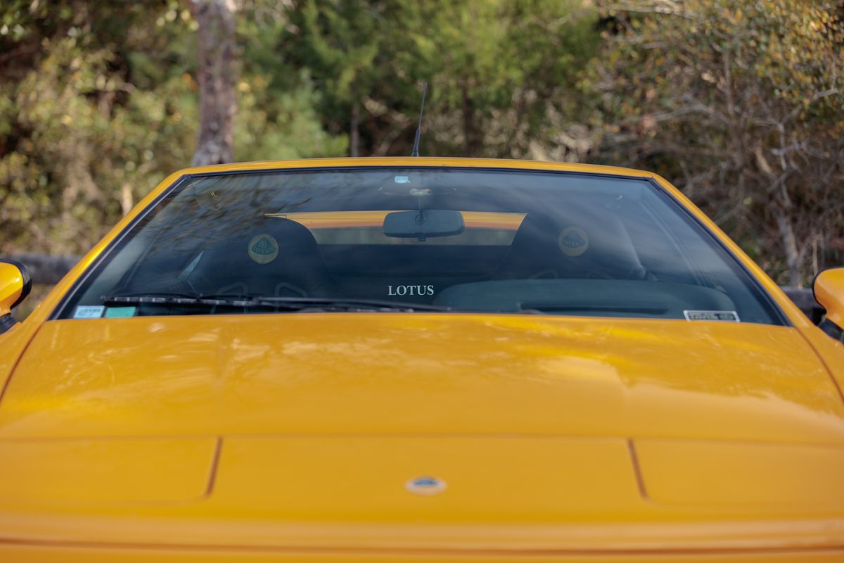 1994 Lotus Esprit Sport 300