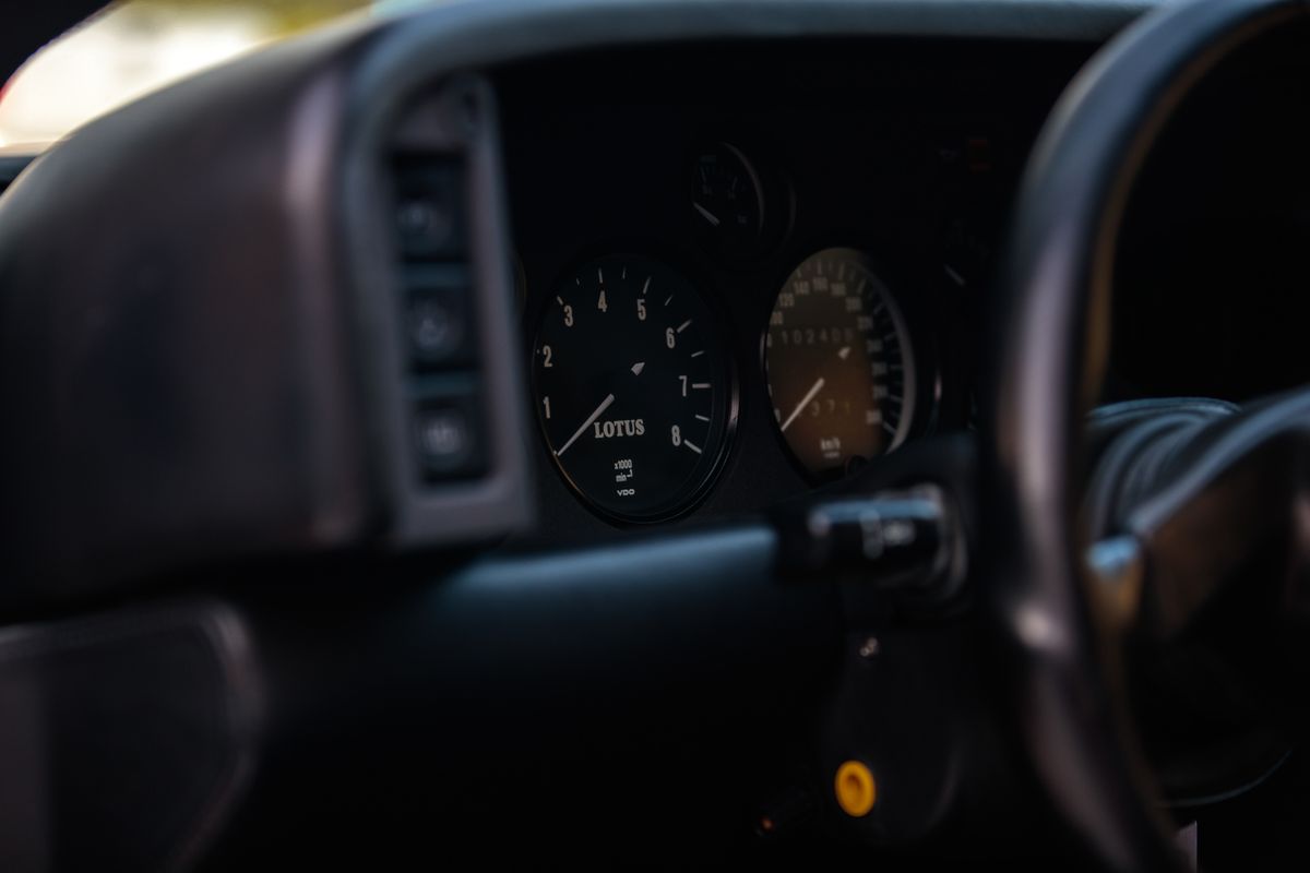1994 Lotus Esprit Sport 300