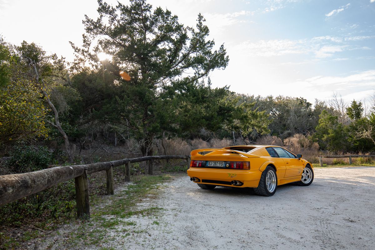 1994 Lotus Esprit Sport 300