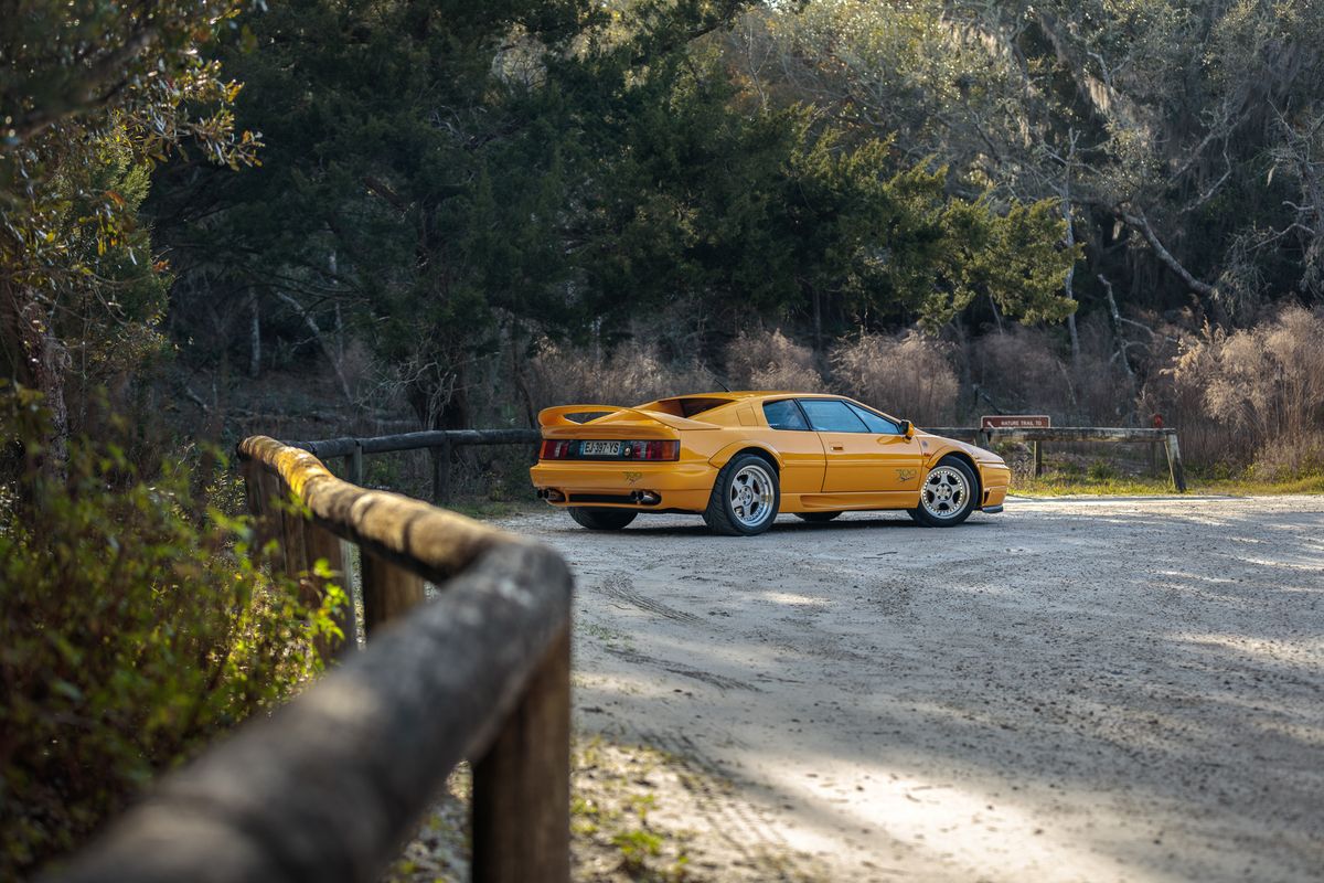1994 Lotus Esprit Sport 300
