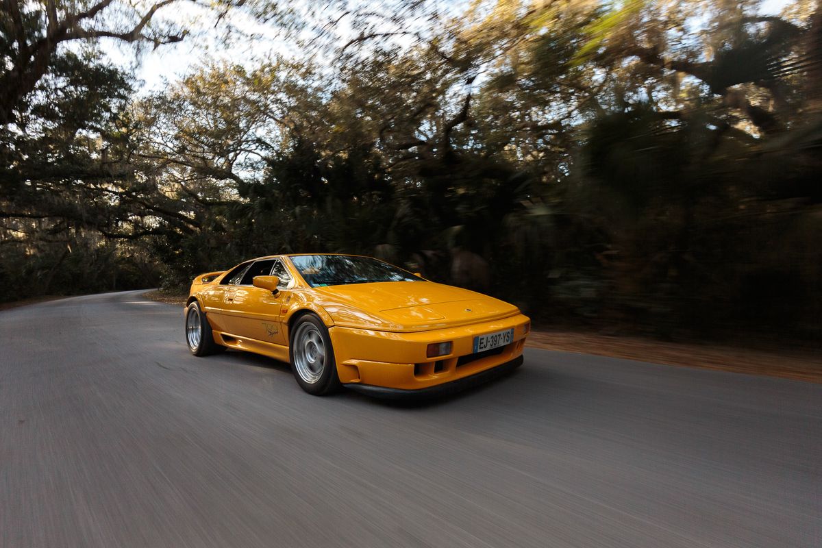 1994 Lotus Esprit Sport 300