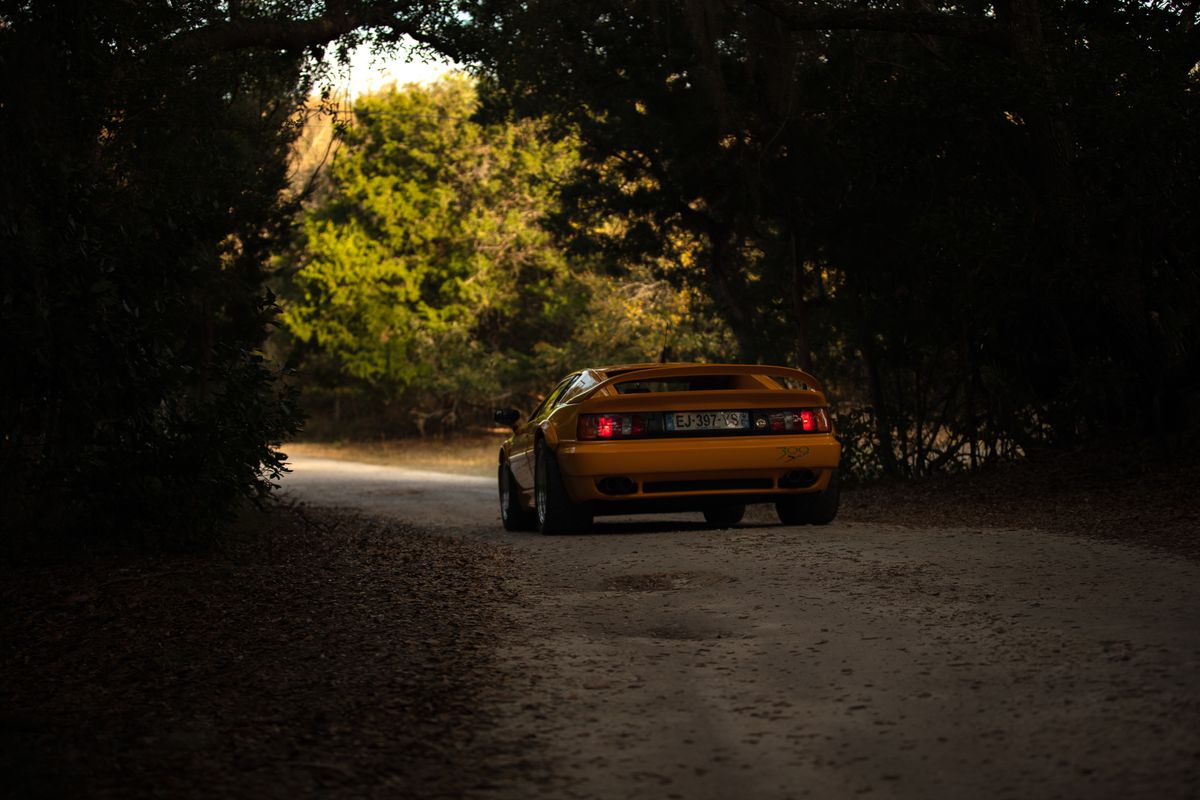 1994 Lotus Esprit Sport 300