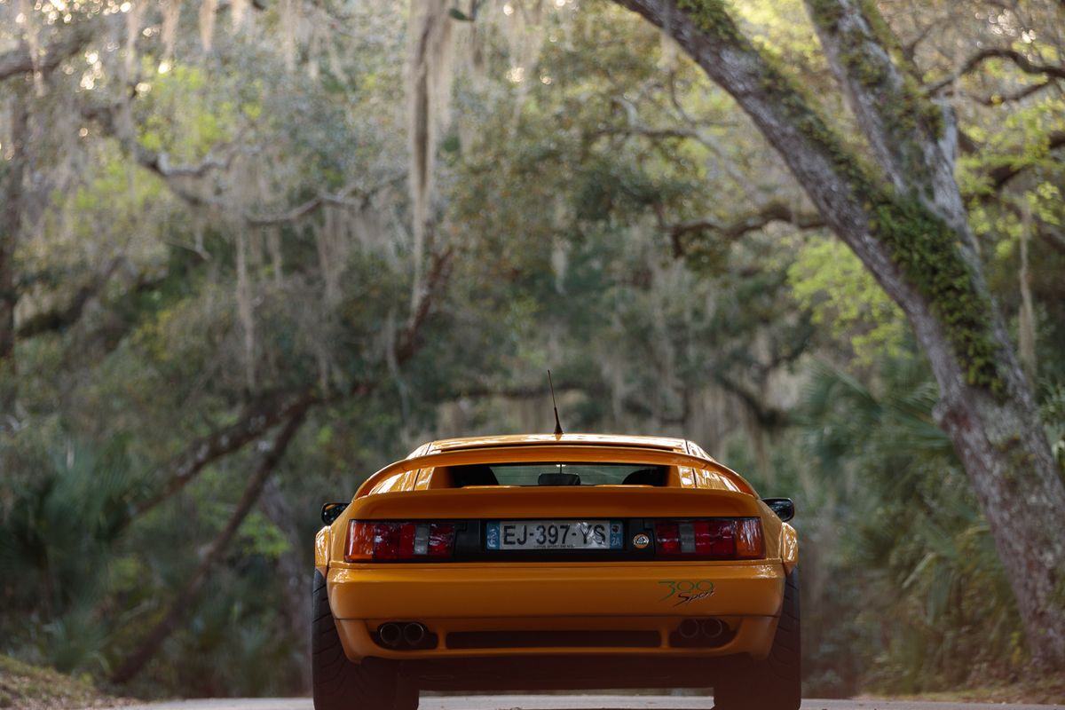 1994 Lotus Esprit Sport 300