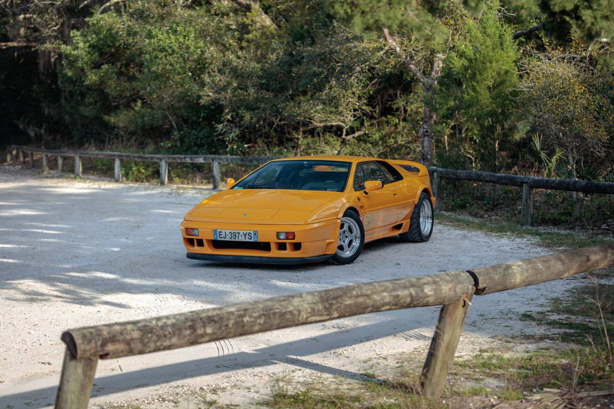 1994 Lotus Esprit Sport 300