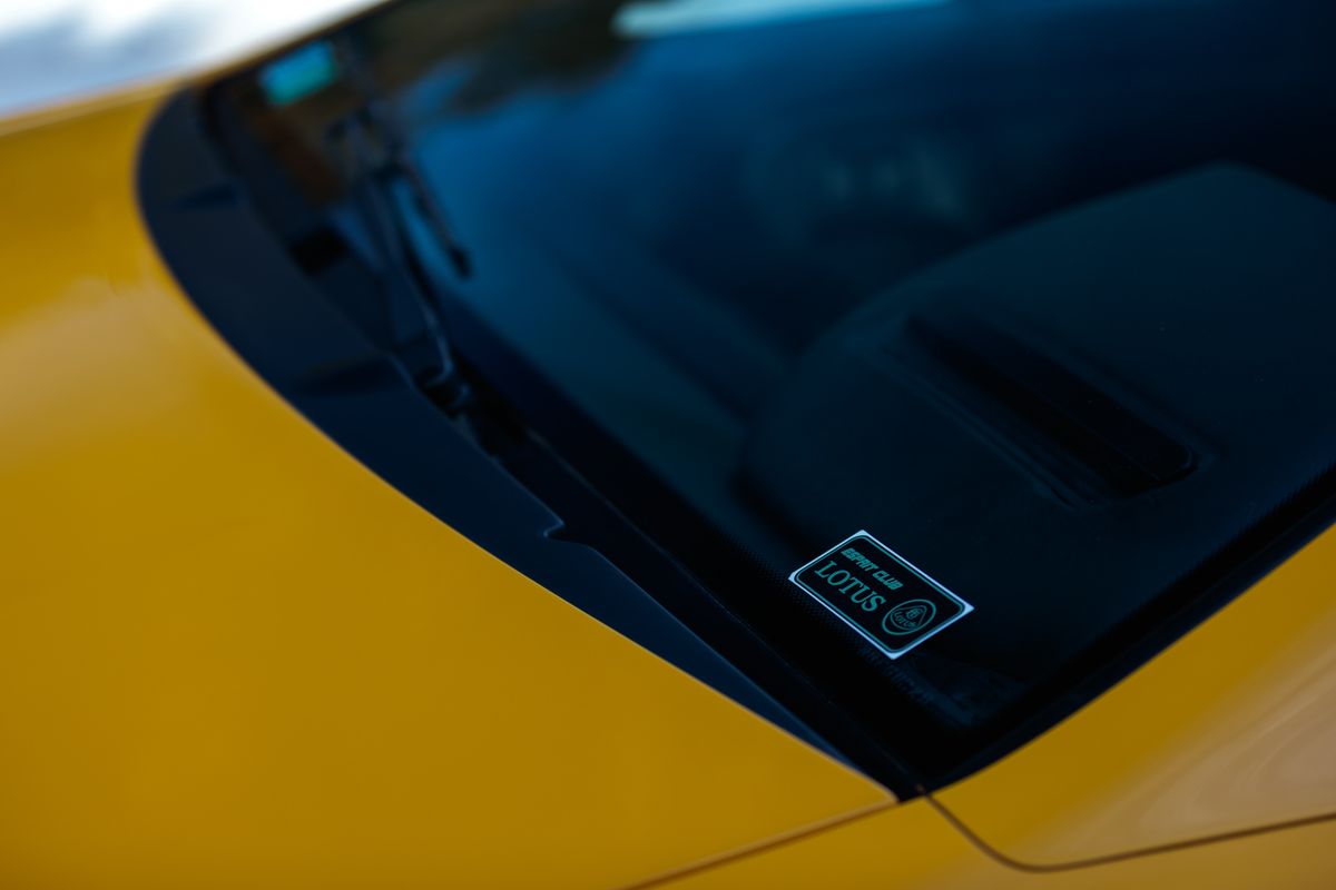 1994 Lotus Esprit Sport 300