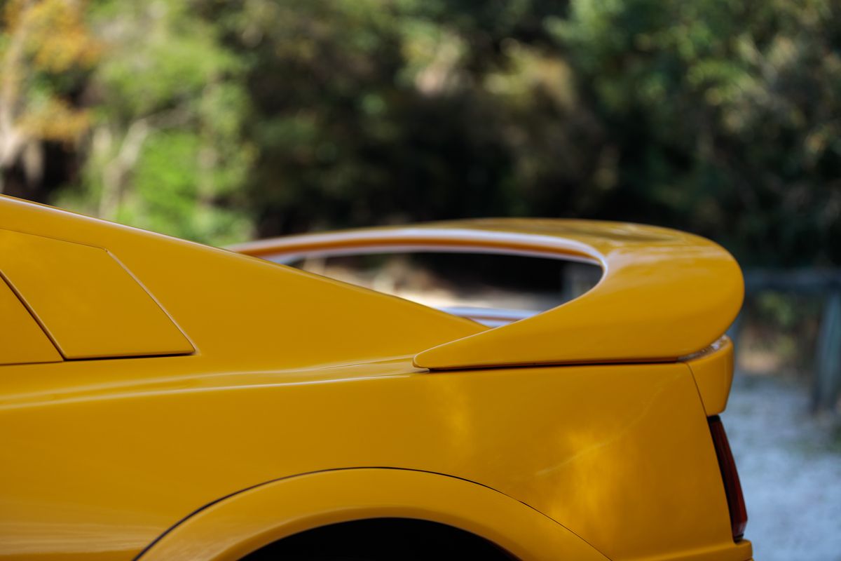1994 Lotus Esprit Sport 300