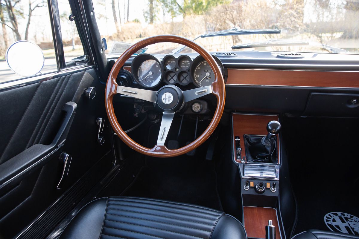 1974 Alfa Romeo GTV