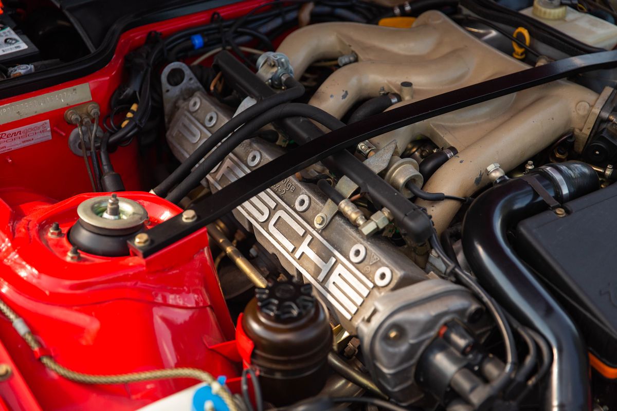 1986 Porsche 944 Turbo Cup