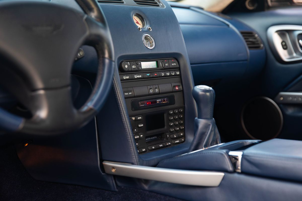 2002 Aston Martin V12 Vanquish 6-Speed Manual