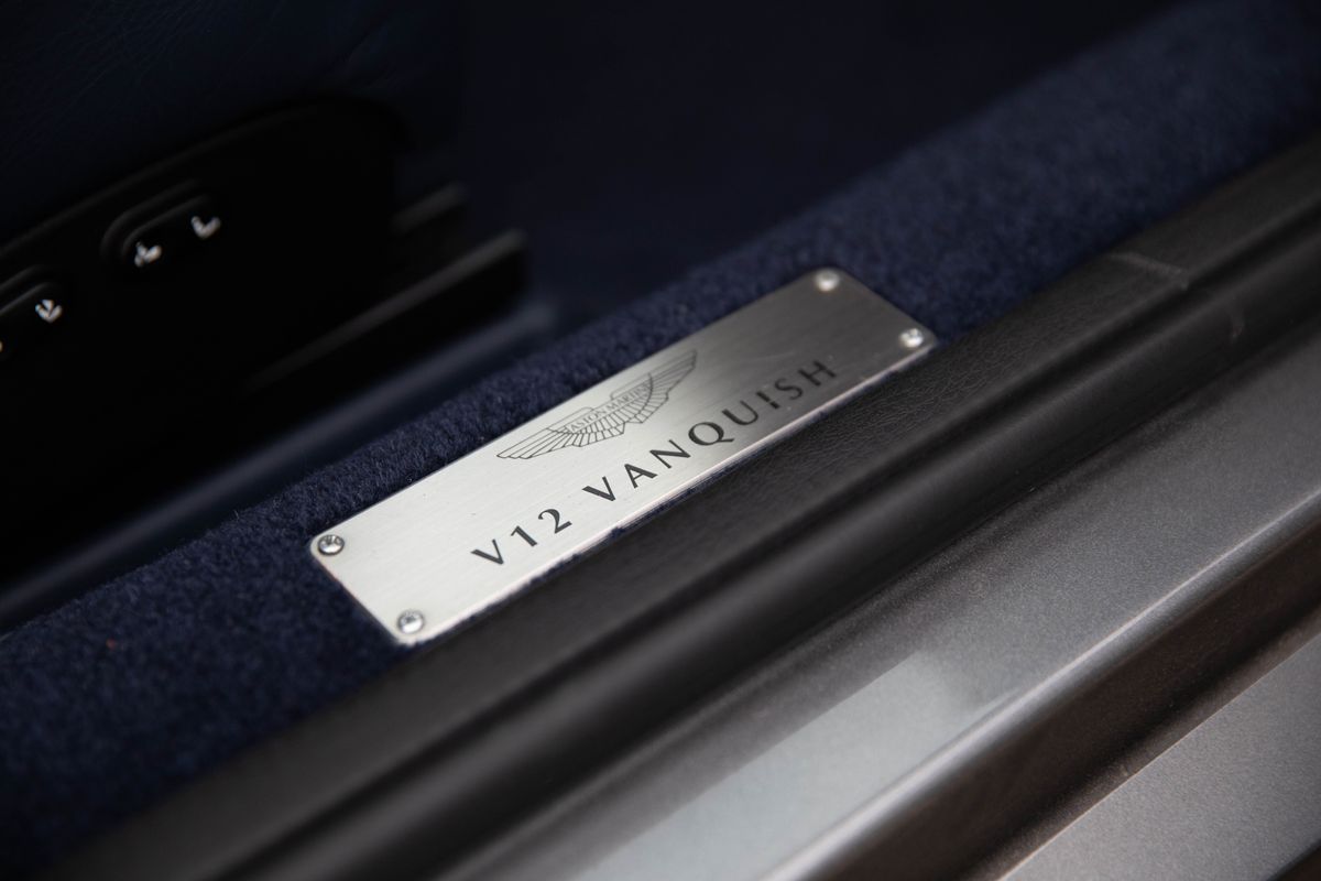 2002 Aston Martin V12 Vanquish 6-Speed Manual