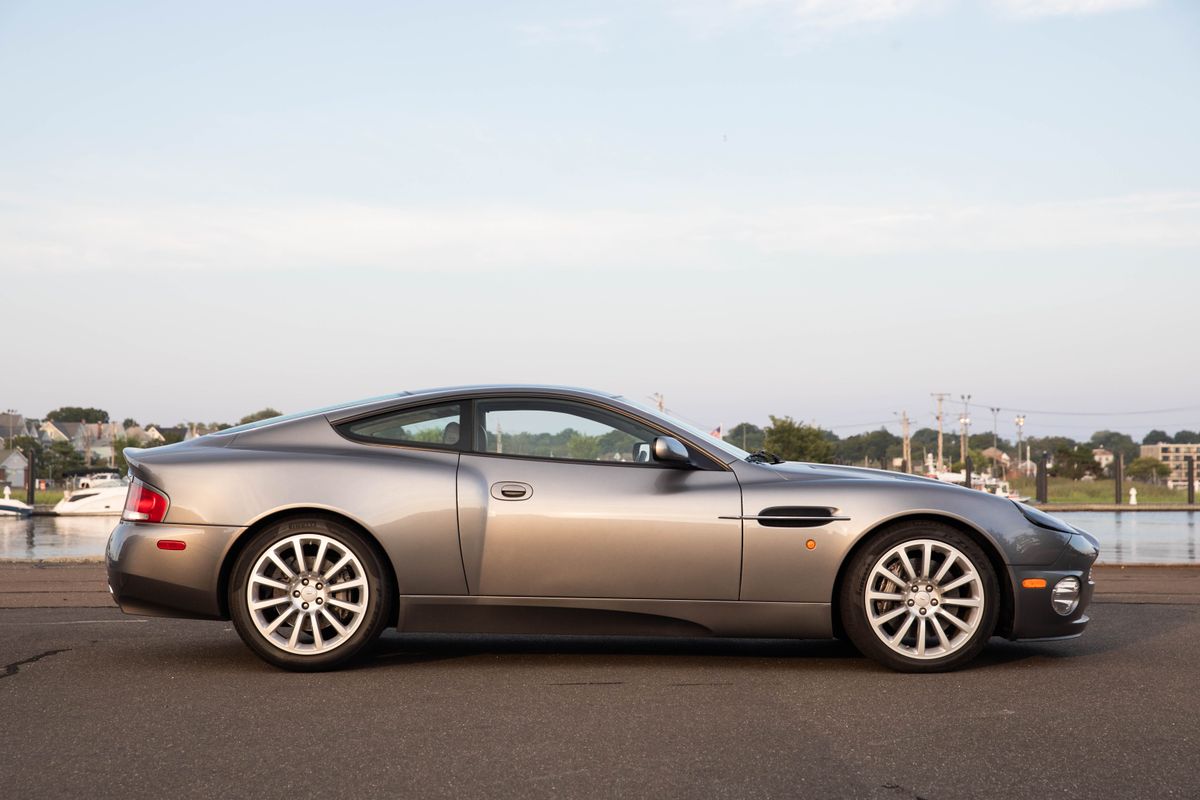 2002 Aston Martin V12 Vanquish 6-Speed Manual