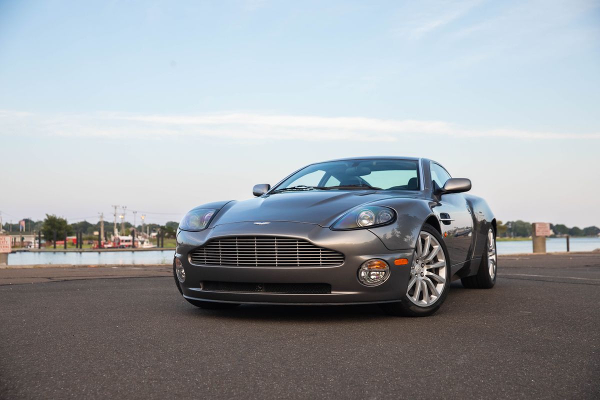 2002 Aston Martin V12 Vanquish 6-Speed Manual
