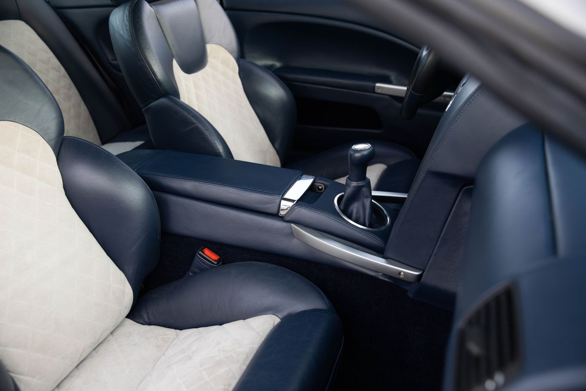 2002 Aston Martin V12 Vanquish 6-Speed Manual