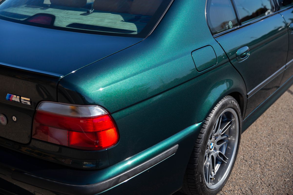 2000 BMW M5